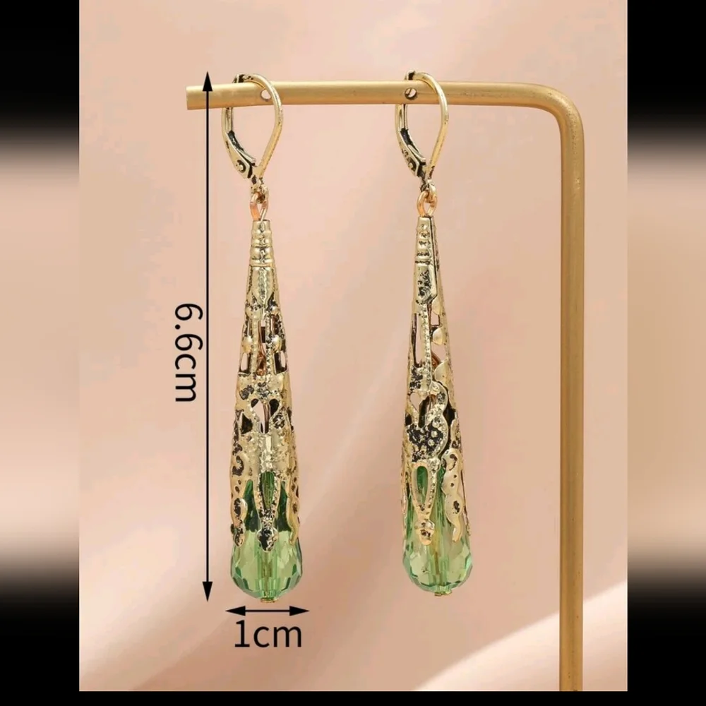 Earring - Picture 3 of 4